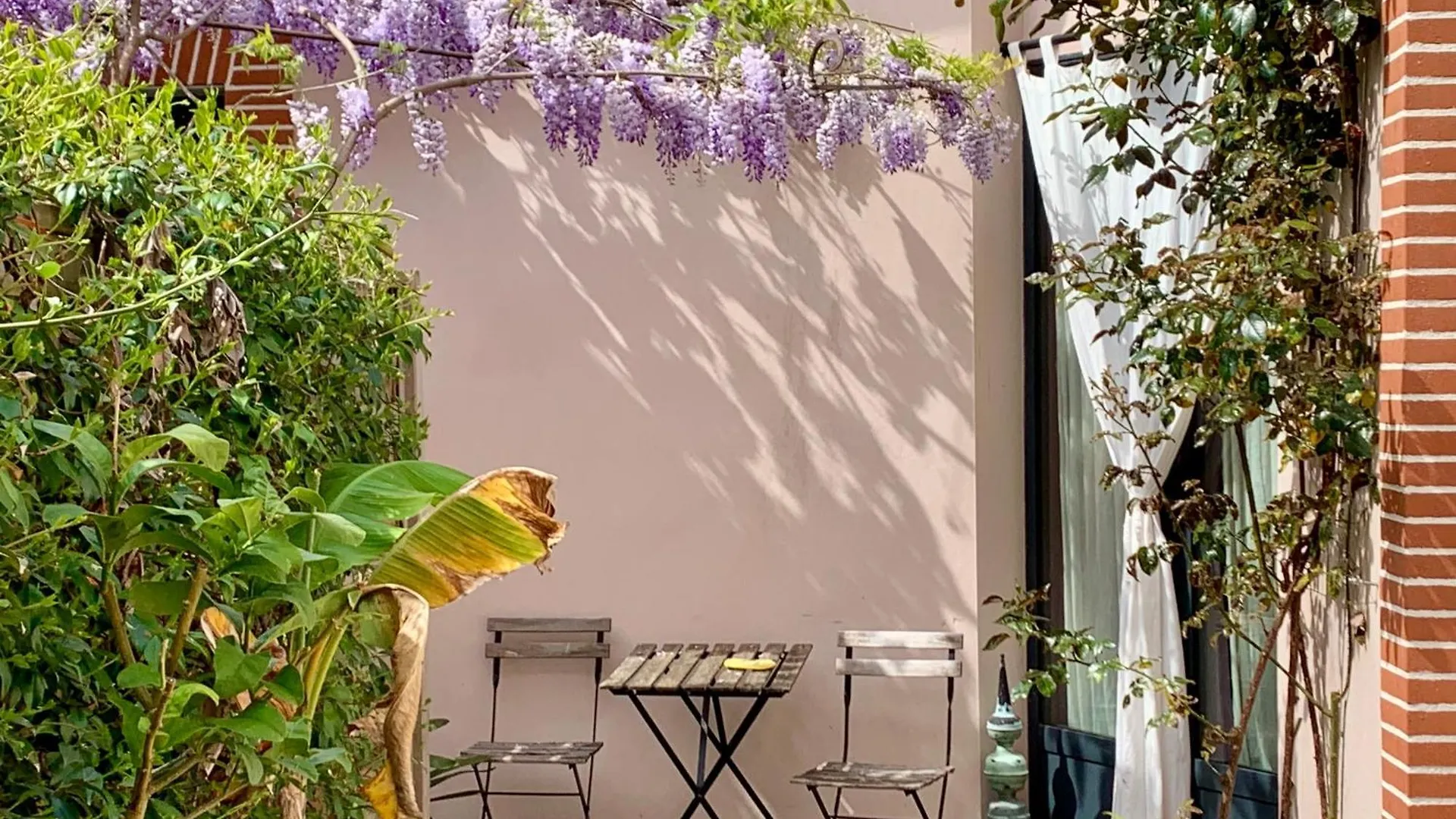 Couette-café Bed and Breakfast La bulle de Gaston à Toulouse